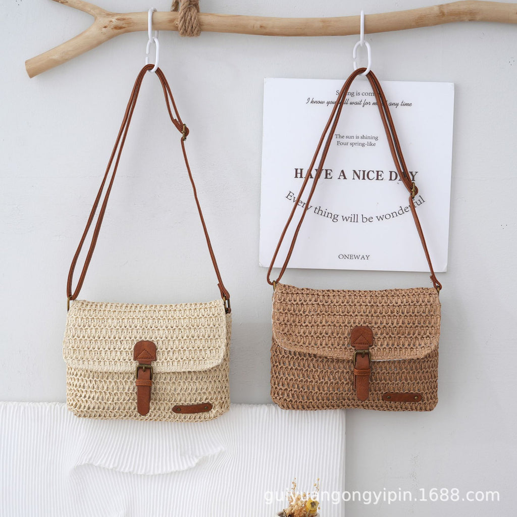 Vintage straw messenger crossbody bag