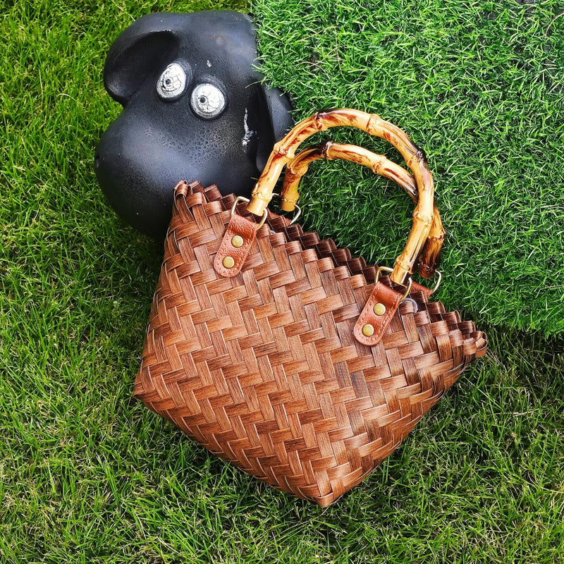 Purely handwoven vegetable basket, versatile retro bamboo portable straw bag