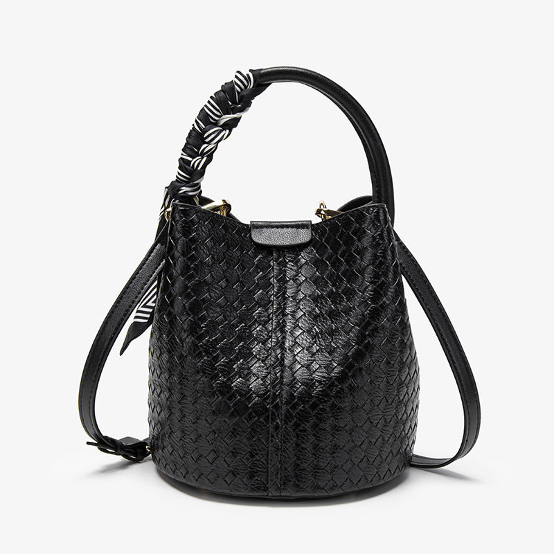 Woven texture shoulder bag